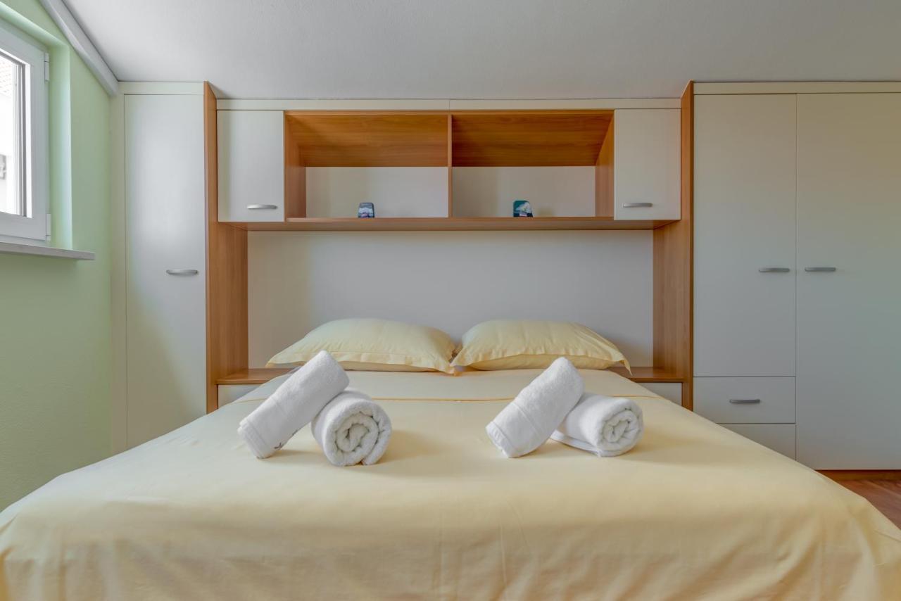 Villa Lille Трогир Экстерьер фото