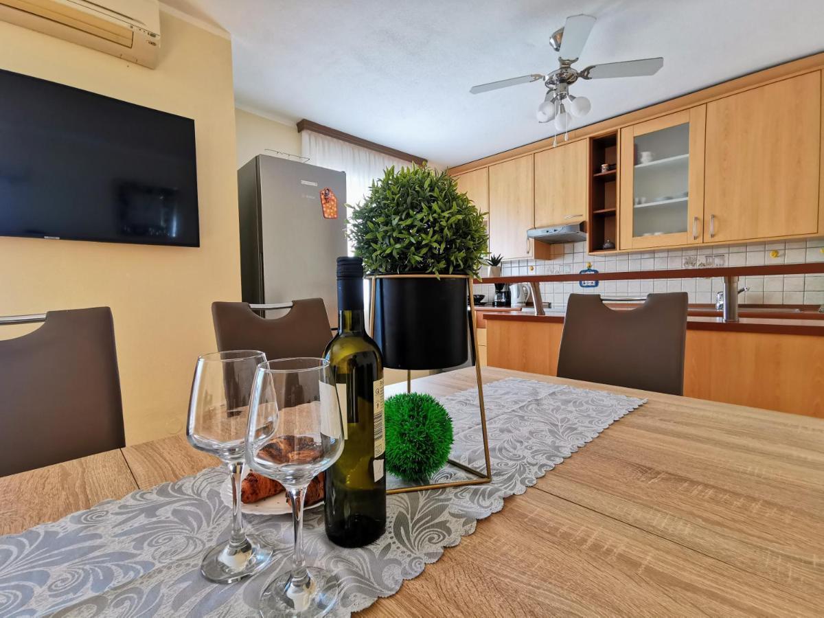 Villa Lille Трогир Экстерьер фото