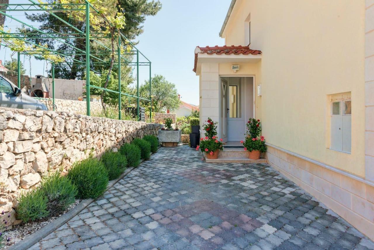 Villa Lille Трогир Экстерьер фото