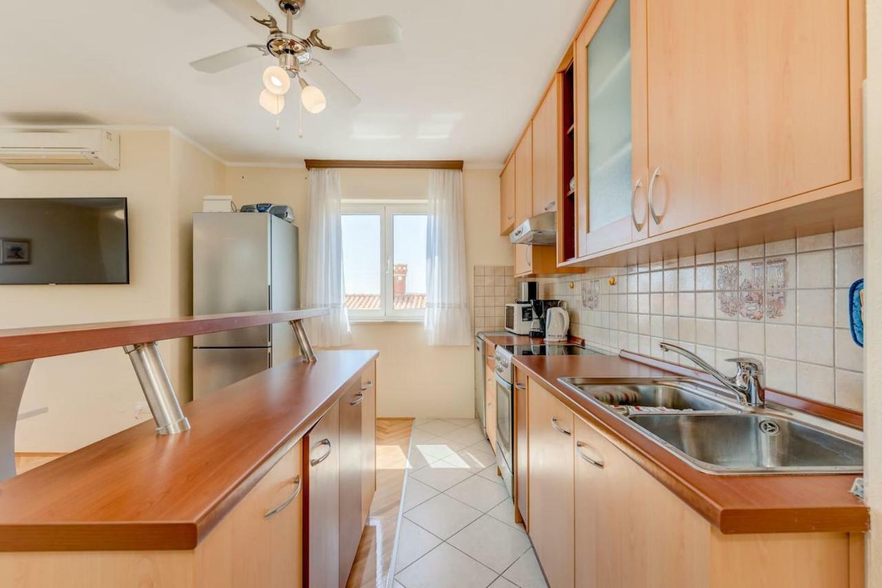 Villa Lille Трогир Экстерьер фото